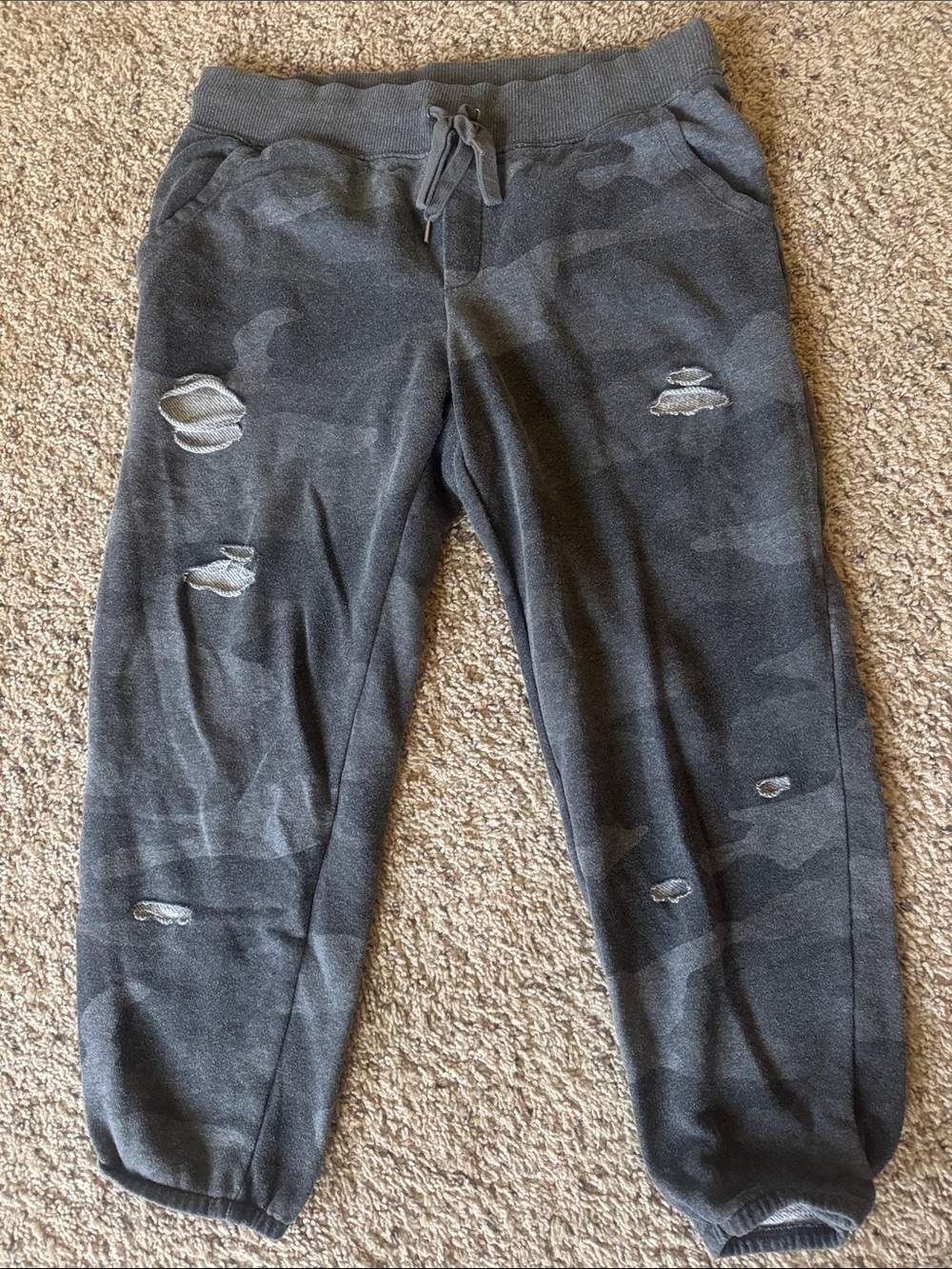 Aerie Distressed Camo Jogger Pants - Gray